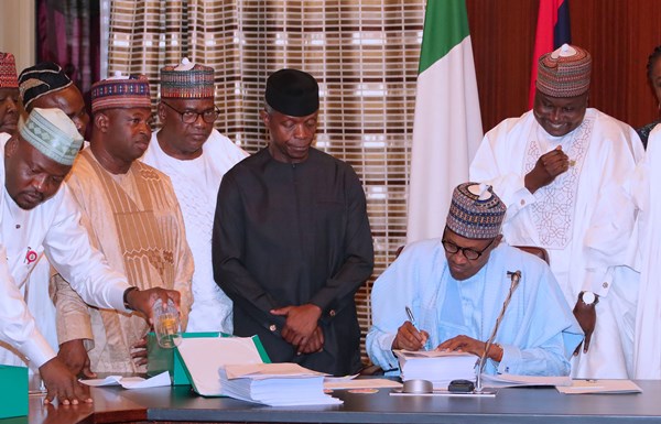 President Buhari Signs 2019 Appropriation Bill