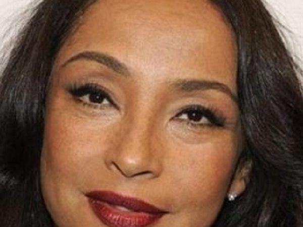 Sade Adu