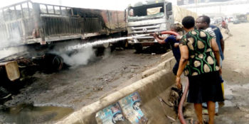 Truck set ablaze on Lagos – Abeokuta Expressway
