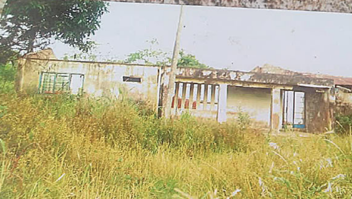 An abandoned police station in Agila after attack