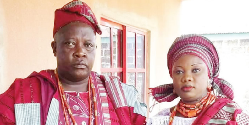 Late Stephen Akinkunmi and wife, Toyin