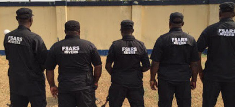 Operatives of the Special Anti-Robbery Squad (SARS)