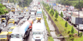 Gridlock on the Lagos-Ibadan Expressway