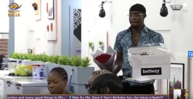 BBNaija 2020 Day 31: Neo showers Vee with flowers on her birthday