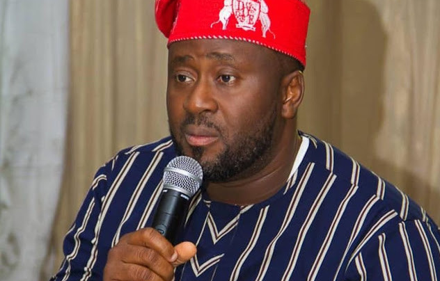 Desmond Elliot