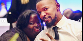 Jamie Foxx with his late younger sister DeOndra Dixon