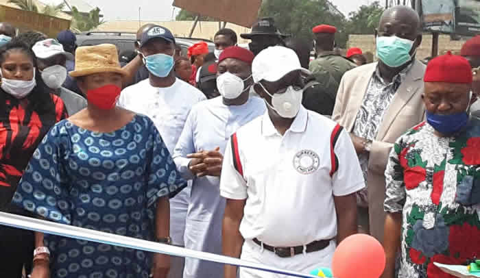 Senator Ifeanyi Okowa has commended the efforts of indigenous contractors in respect to the quality of work done across communities.