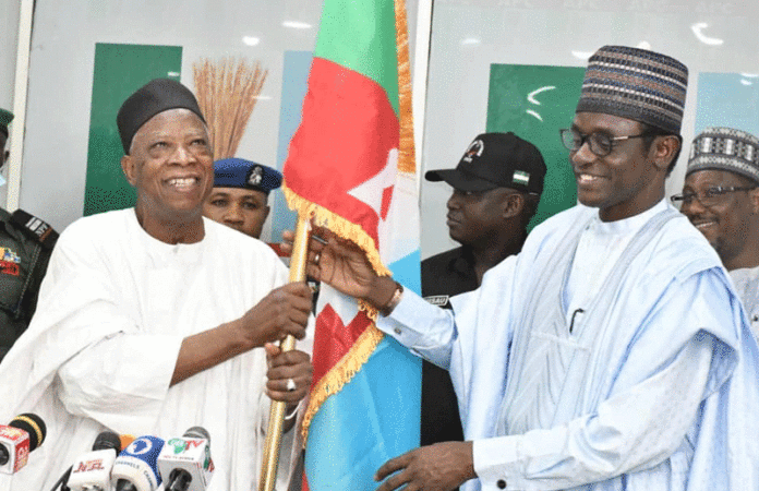 The newly elected National Chairman of All Progressives Congress (APC), Senator Abdullahi Adamu, yesterday received his staff of office from the outgoing Caretaker/Extraordinary Convention Planning Committee (CECPC) Chairman and Yobe State Governor, Mai Mala Buni, at the party’s national headquarters in Abuja.