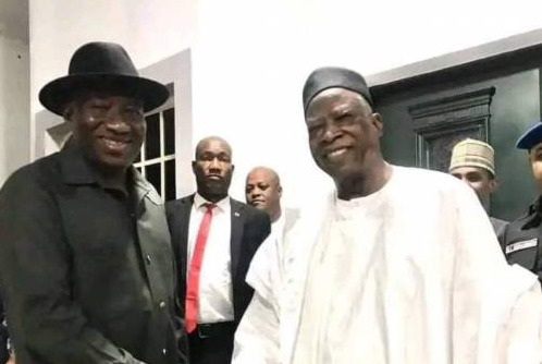 Former President of Nigeria, Goodluck Jonathan, meets with the National Chairman of the All Progressives Congress (APC), Abdullahi Adamu.