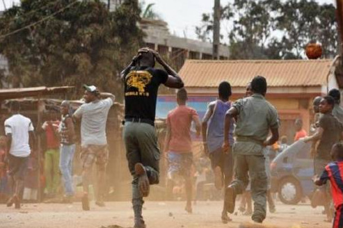 Protests On Lagos-Abeokuta Expressway As Policemen Shoot Two Commuters Dead