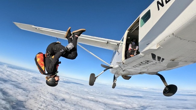 Skydiver Falls From Plane And Deliberately Ends Her Life